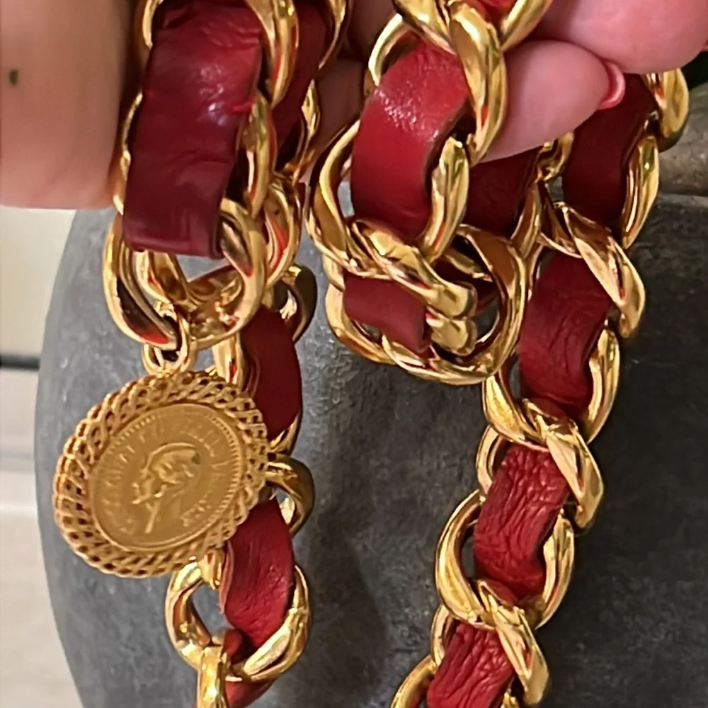 Chanel vintage red leather belt - Picture 8 of 9